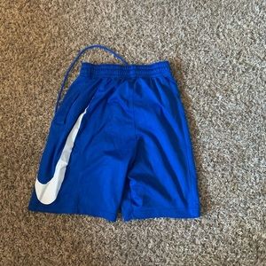 MENS M NIKE SHORTS